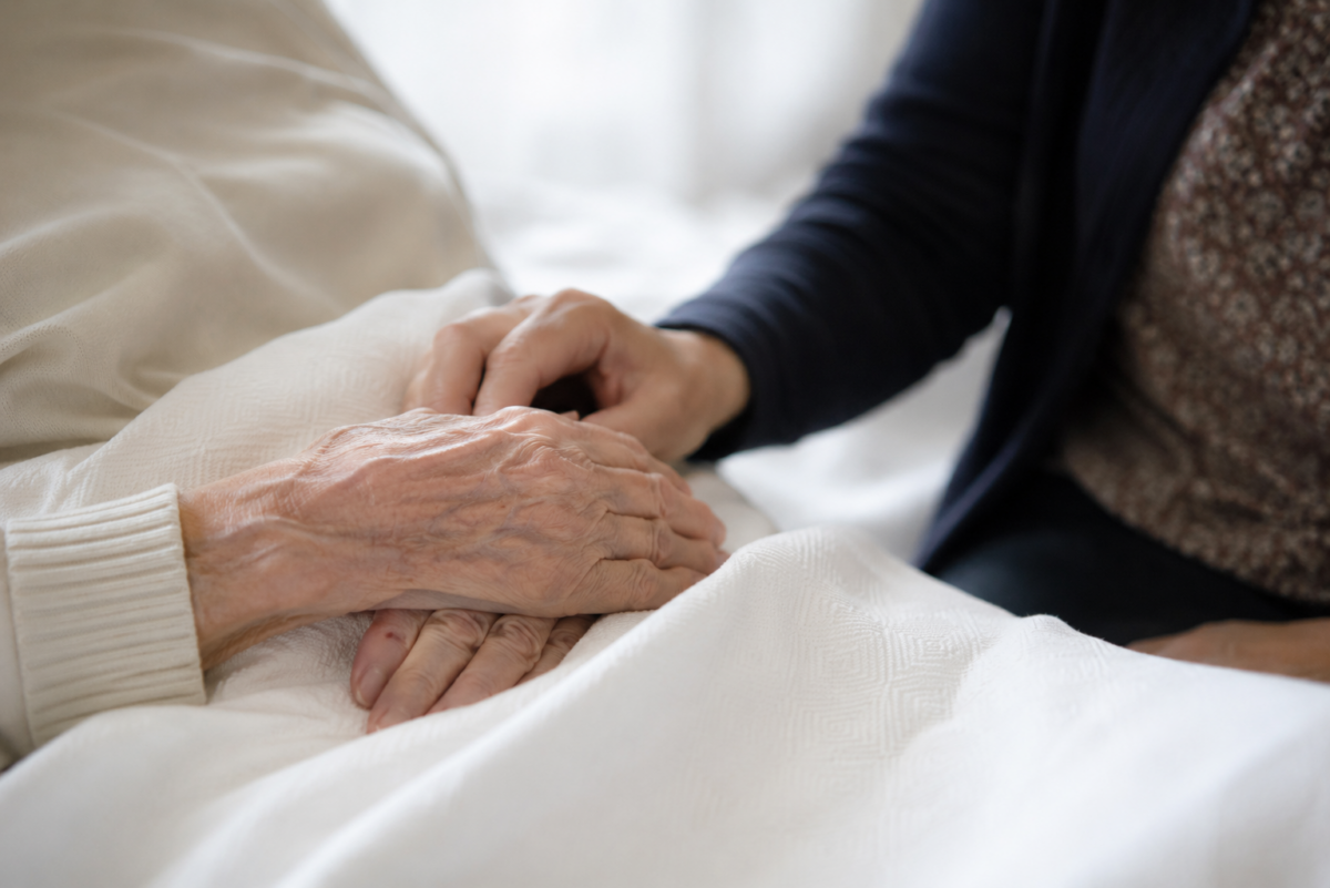 Illustration sobre pour l’article « Eugénisme et euthanasie : quelles différences, quels points de vigilance ? », scène 2 sur la fin de vie et l’accompagnement.